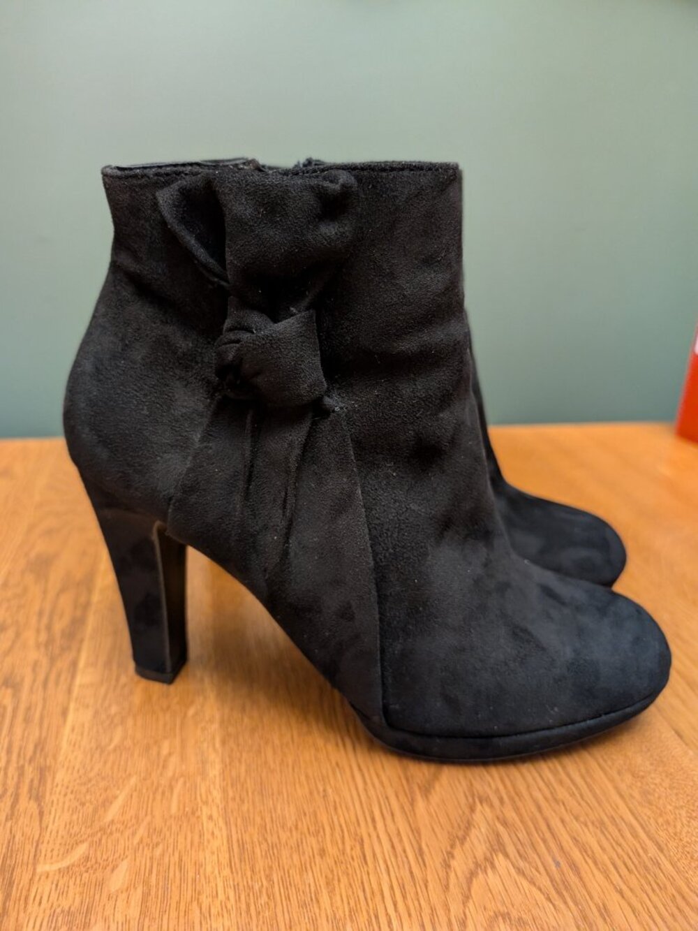 Women's ankle boots